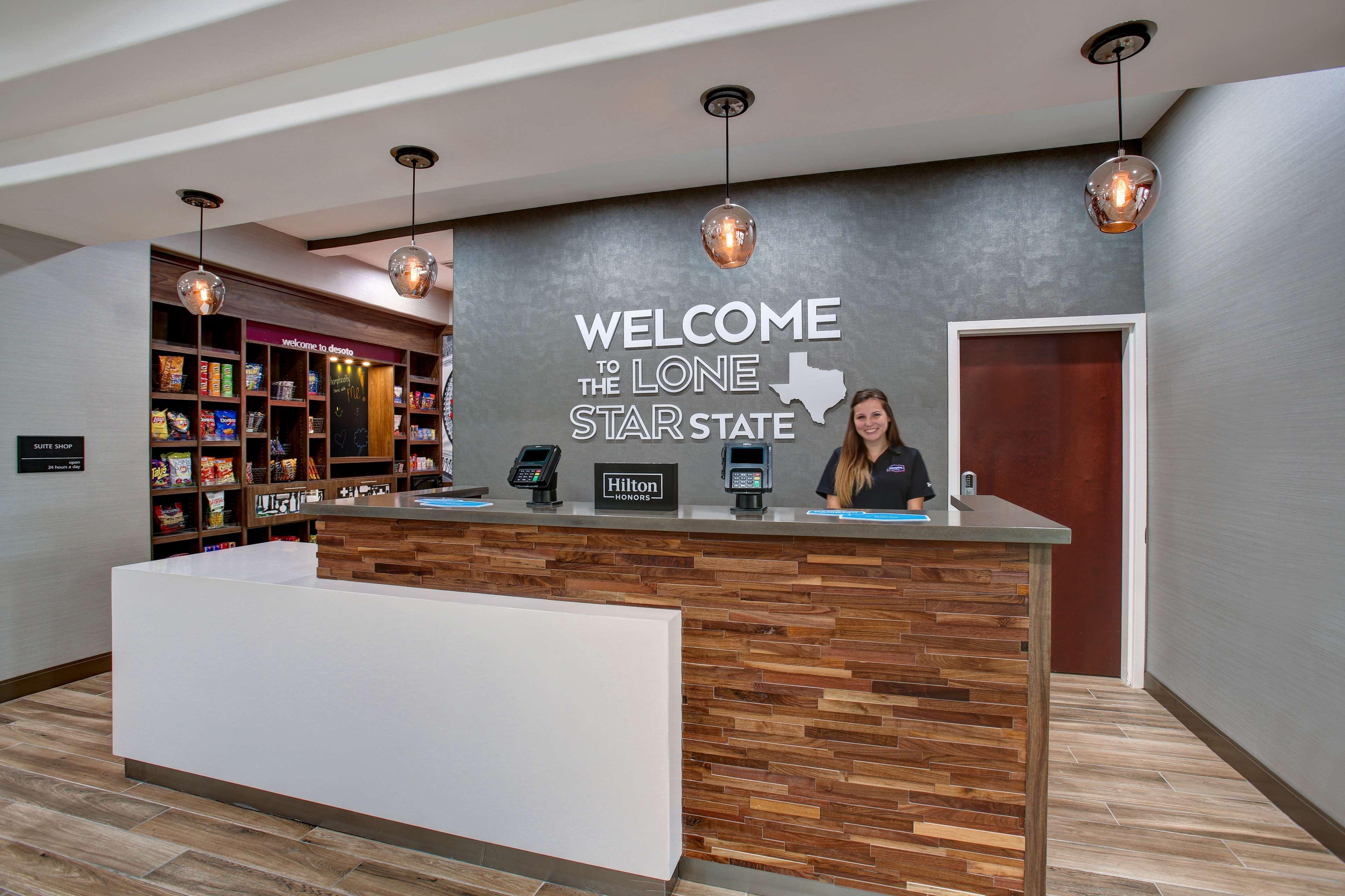 Hampton Inn & Suites Dallas-Десото Экстерьер фото