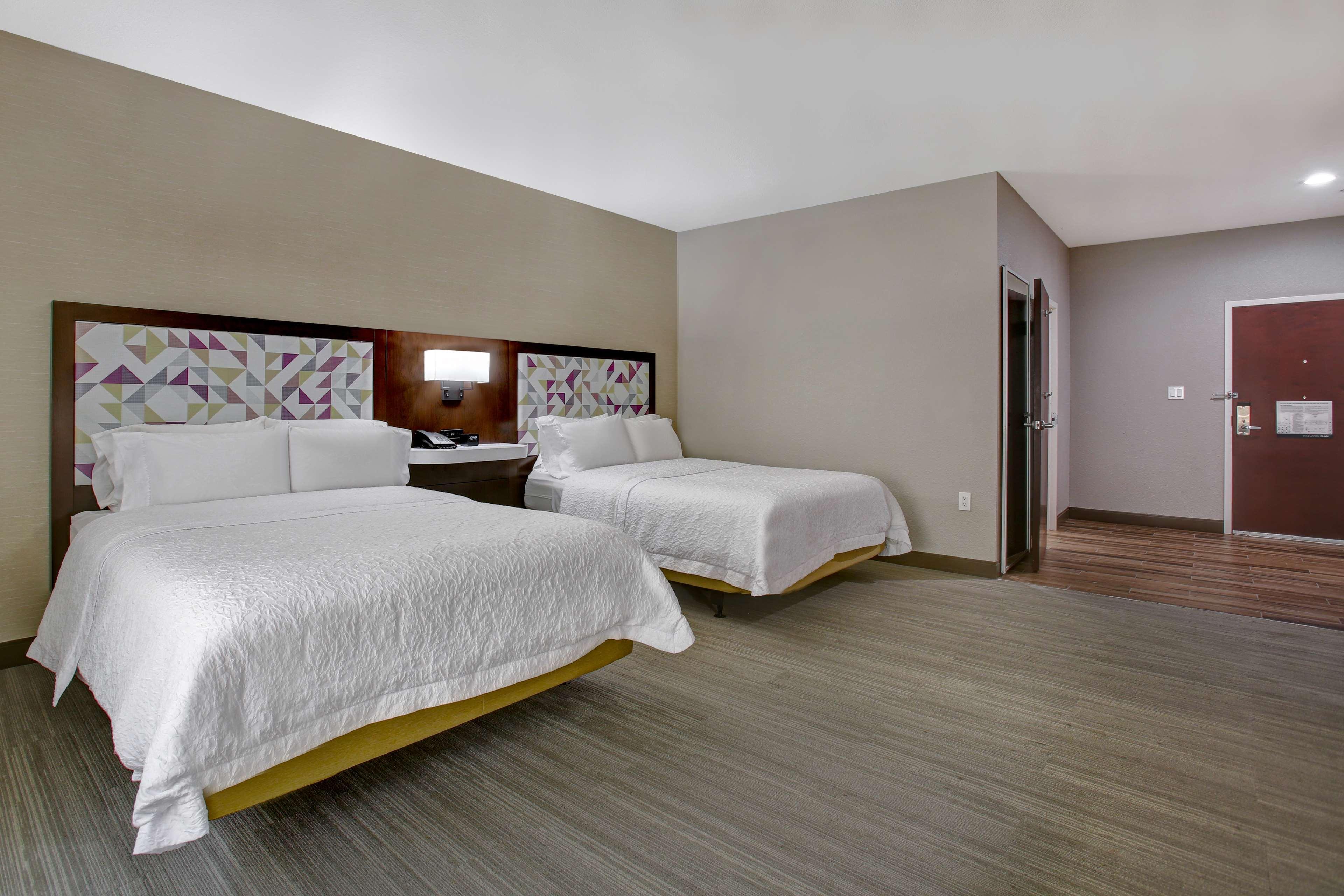 Hampton Inn & Suites Dallas-Десото Экстерьер фото