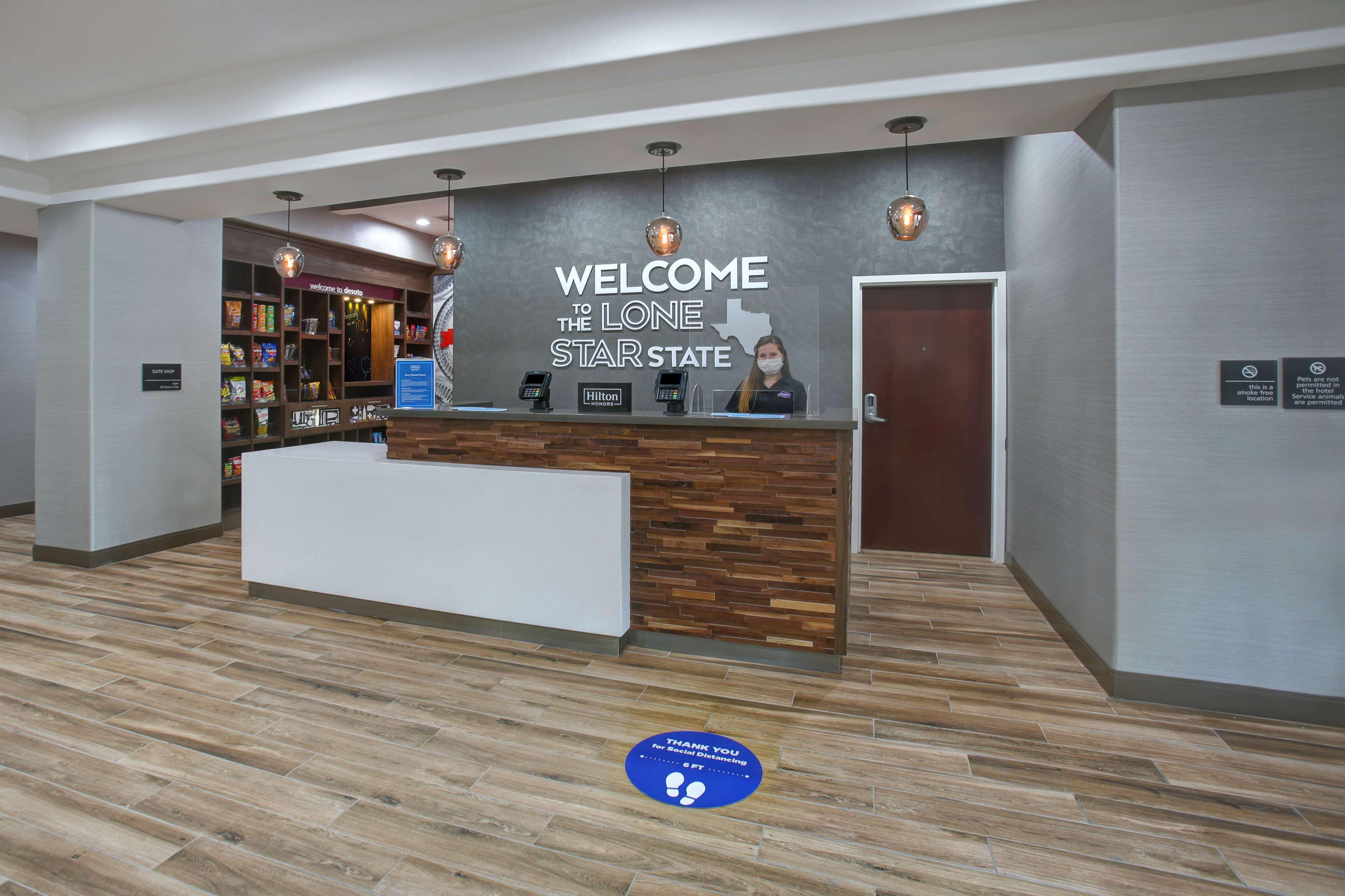 Hampton Inn & Suites Dallas-Десото Экстерьер фото