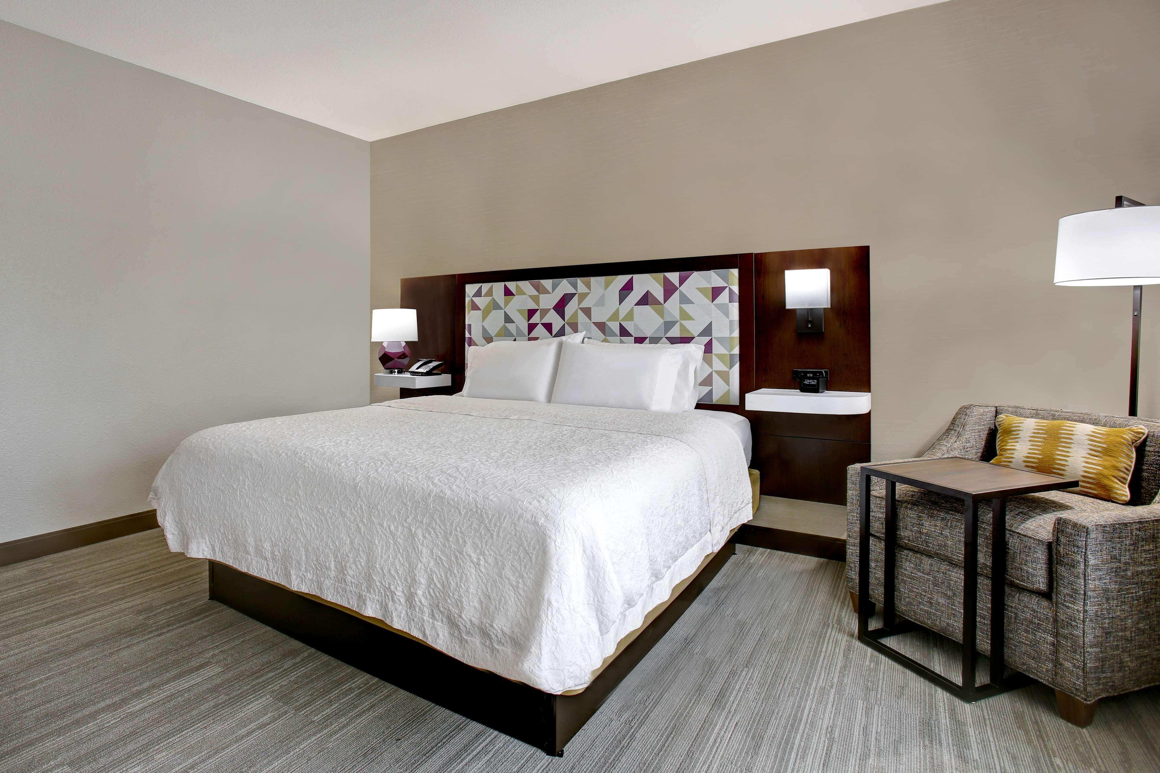 Hampton Inn & Suites Dallas-Десото Экстерьер фото
