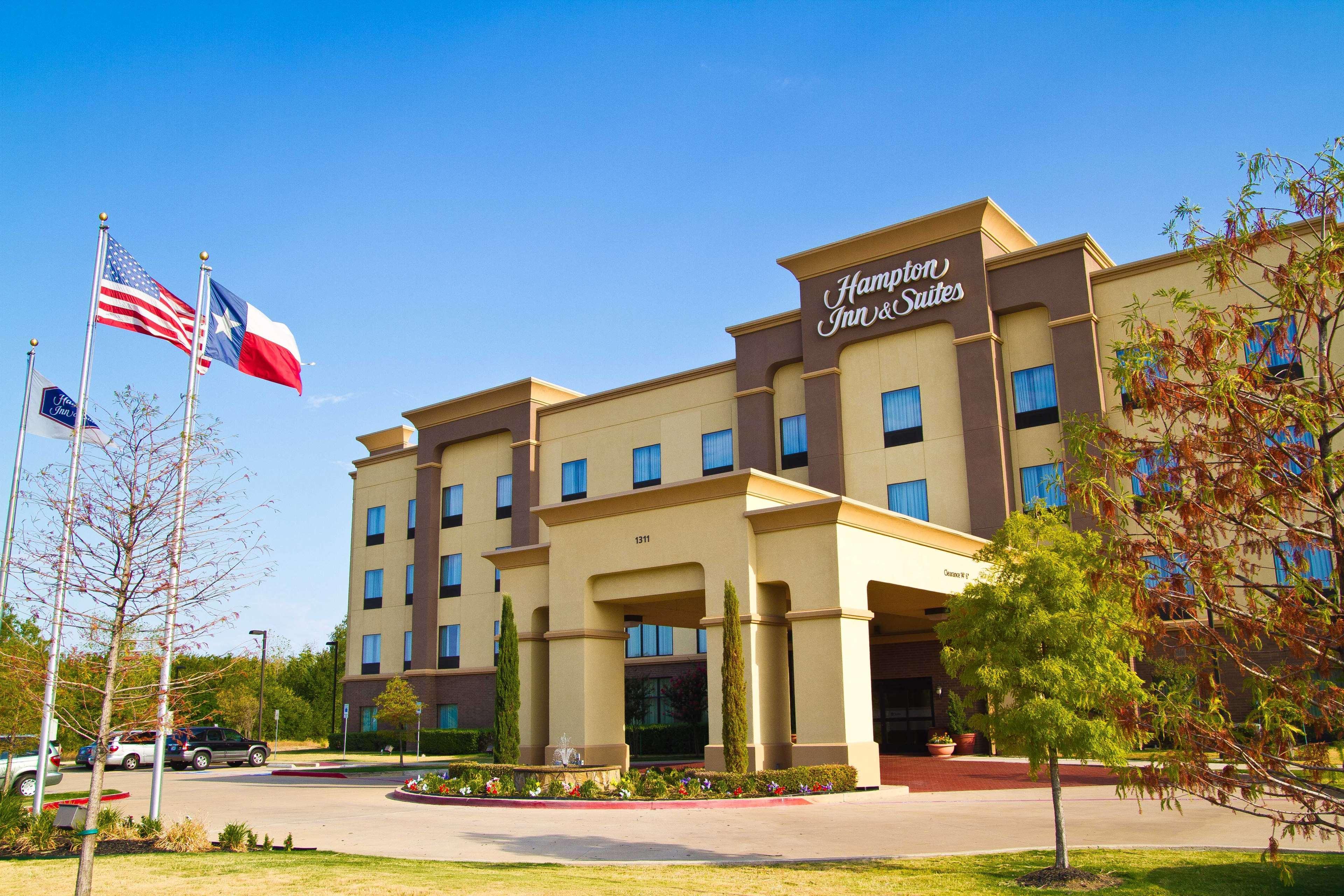 Hampton Inn & Suites Dallas-Десото Экстерьер фото