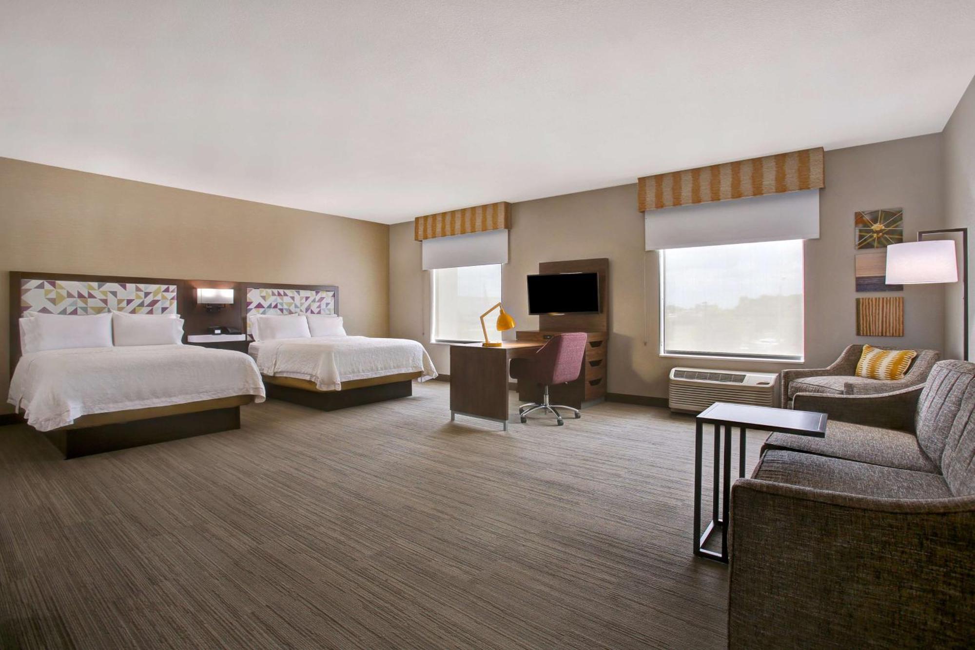 Hampton Inn & Suites Dallas-Десото Экстерьер фото