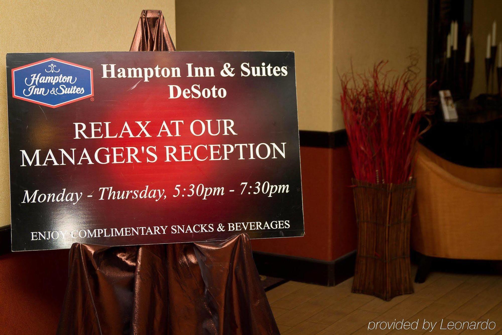 Hampton Inn & Suites Dallas-Десото Экстерьер фото